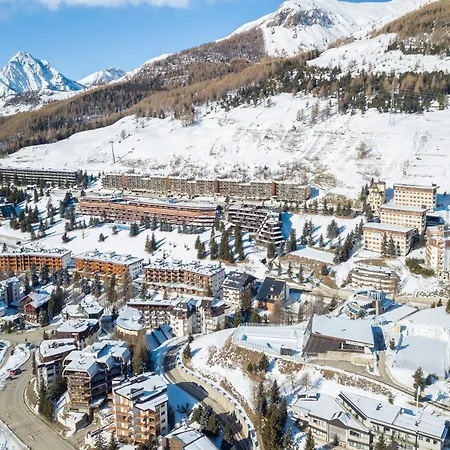 Blue Petit With Mountain Balcony Views - Happy Appartement Sestrières
